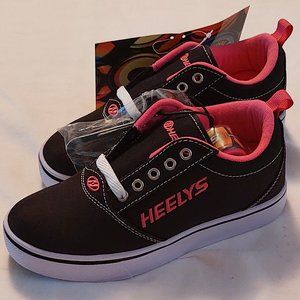 Heelys Girl's Pro 20 (Little Kid/Big Kid/Adult) Black/White/Pink 4 Big Kid